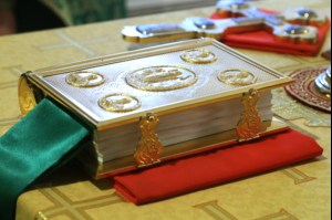 Божественная литургия в храме во имя преподобного Сергия Радонежского поселок Юбилейный г.Саратова