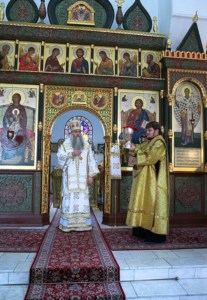 Божественная литургия на Архиерейскоом подворье — в храме в честь иконы Божией Матери «Утоли моя печали» города Саратова