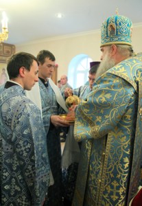 Божественная литургия в храме в честь иконы Божией Матери «Скоропослушница» гор.Шиханы Вольского района