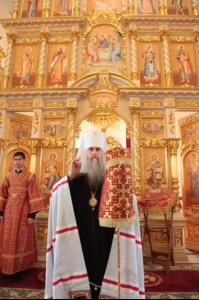 Божественная литургия в Свято-Троицком кафедральном соборе города Вольска