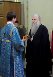 Всенощное бдение в храме в честь Покрова Пресвятой Богородицы г. Саратова