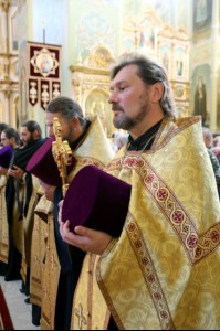 Встреча святых мощей святого равноапостольного князя Владимира и Всенощное бдение в храме в честь Покрова Пресвятой Богородицы г.Саратова