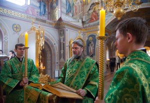 Божественная литургия в Свято-Троицком кафедральном соборе г.Саратова