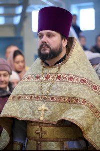 Божественная литургия в храме во имя Всех Святых, в земле Российской просиявших г. Саратова