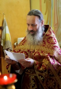 Божественная литургия в тюремном храме во имя святителя и чудотворца Николая при ОТБ №1 г. Саратова