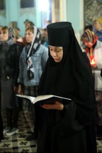 Митрополит Лонгин совершил утреню с Чином погребения