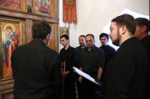 Божественная литургия в храме во имя святителя Тихона, епископа Воронежского, Задонского чудотворца г. Саратова