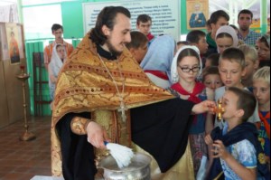 В лагере «Солнечный» прошел традиционный крестный ход