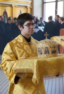 Божественная литургия на Архиерейском подворье — храме во имя святого апостола и евангелиста Иоанна Богослова при Саратовской православной духовной семинарии
