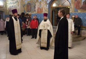 Всенощное бдение в Свято-Троицком кафедральном соборе города Саратова