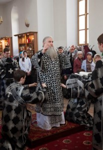 Литургия Преждеосвященных Даров, малое повечерие, утреня и первый час на Архиерейском подворье — храме во имя святых равноапостольных Кирилла и Мефодия при СГУ