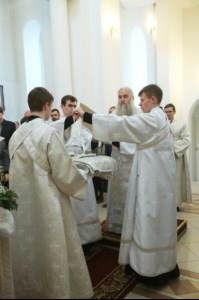 Божественная литургия в храме во имя святого равноапостольного великого князя Владимира г. Саратова