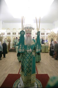 Божественная литургия на Архиерейском подворье — храме во имя преподобного Серафима Саровского г.Саратова