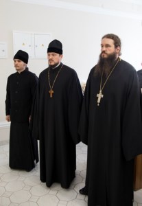Митрополит Лонгин освятил здание епархиального управления после капитального ремонта