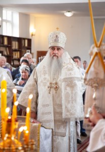 Митрополит Лонгин совершил отпевание иерея Александра Сычева