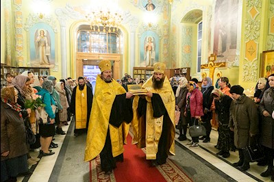 В Саратов принесен ковчег с мощами блаженной Матроны Московской