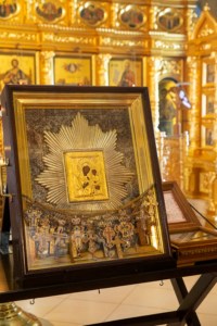 В Саратове встретили икону «Избавительница от бед»