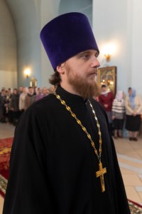 Божественная литургия в храме в честь Покрова Пресвятой Богородицы г. Петровска