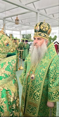 Божественная литургия на соборной площади Серафимо-Дивеевского монастыря