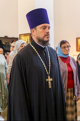 Божественная литургия в храма в честь иконы Божией Матери «Всех скорбящих Радость» г. Саратова