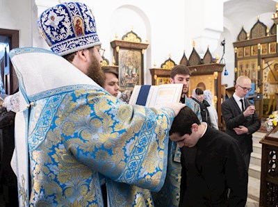 Митрополит Игнатий совершил Божественную литургию на Архиерейском подворье – в храме в честь иконы Божией Матери «Утоли моя печали» г. Саратова