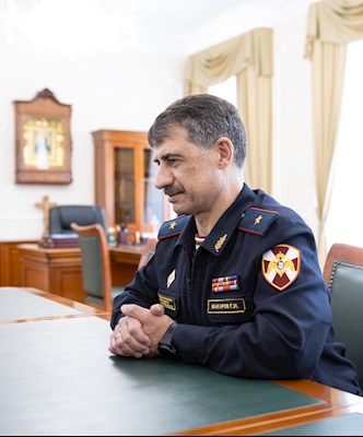 Митрополит Игнатий встретился с генералом Геннадием Макаровым