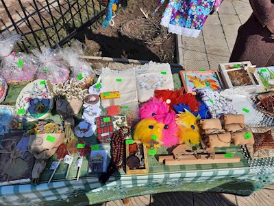 Приход храма в поселке Дубки провел благотворительную ярмарку