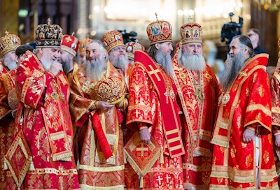Митрополит Игнатий принял участие в Божественной литургии в Храме Христа Спасителя