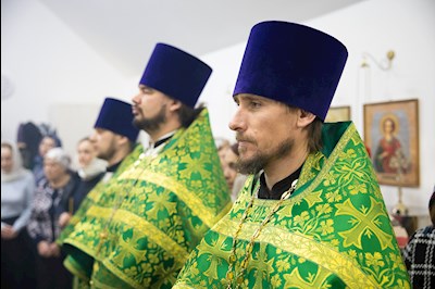 Митрополит Игнатий совершил Великое освящение храма преподобного Серафима Саровского р.п. Татищево и первую Божественную литургию в новоосвященном храме