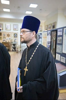Глава Волгоградской митрополии посетил Музей истории Саратовской митрополии