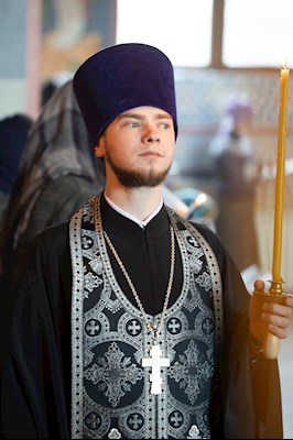 Митрополит Игнатий совершил великое повечерие с чтением Великого покаянного канона преподобного Андрея Критского в Свято-Никольском мужском монастыре г. Саратова