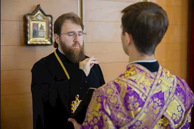 Митрополит Игнатий совершил всенощное бдение с чином выноса Креста в Свято-Троицком кафедральном соборе г. Вольска