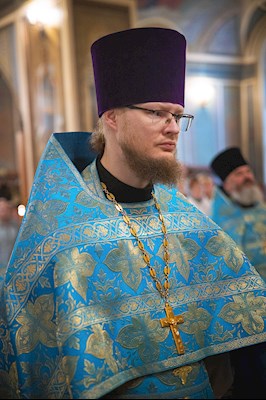 Митрополит Игнатий возглавил соборное архиерейское богослужение в Свято-Троицком кафедральном соборе г. Покровска (Энгельса)