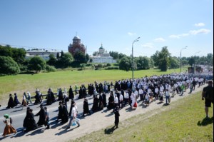 Крестный ход из Хотьково в Сергиев Посад
