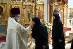 Божественная литургия в Свято-Алексиевском женском монастыре г.Саратова