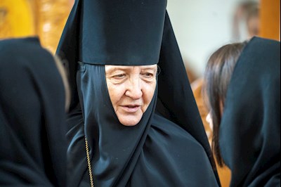 Митрополит Игнатий совершил Божественную литургию в Свято-Алексиевском женском монастыре г. Саратова