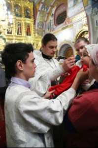 Рождественская Божественная литургия в Свято-Троицком кафедральном соборе Саратова