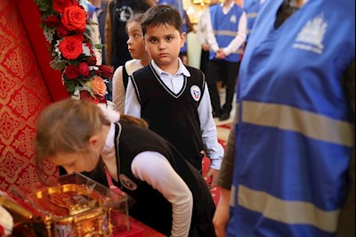 Епископ Тарасий совершил Божественную литургию в Покровском соборе г. Саратова, у ковчега с мощами святого великомученика Георгия Победоносца