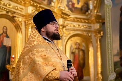 Митрополит Игнатий совершил Божественную литургию и молебен на новый год в Покровском соборе г. Саратова