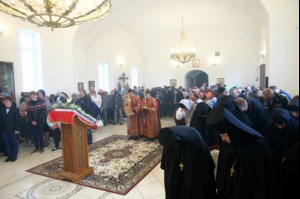 Чин Великого освящения и Божественная литургия в храме в честь Владимирской иконы Божией Матери Владимирского женского монастыря г. Вольска