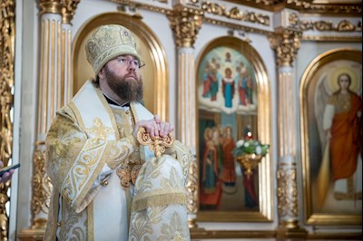 Митрополит Игнатий совершил Божественную литургию в Покровском соборе г. Саратова