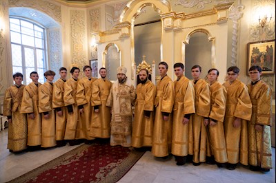 Митрополит Игнатий совершил Божественную литургию и молебен на новый год в Покровском соборе г. Саратова