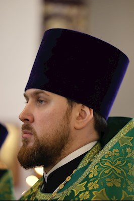 Митрополит Игнатий совершил Литургию Преждеосвященных Даров в храме в честь иконы Божией Матери «Всех скорбящих Радость» г. Саратова