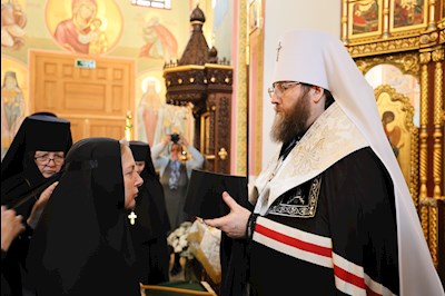 Митрополит Игнатий совершил постриги в Иоанновском женском монастыре