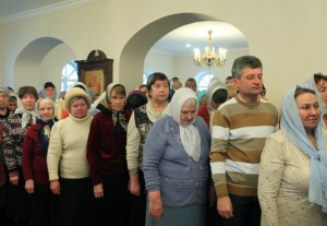 Божественная литургия в храме в честь иконы Божией Матери «Скоропослушница» гор.Шиханы Вольского района