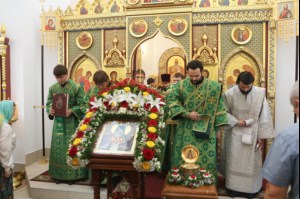 Божественная литургия в храме во имя святителя Луки (Войно-Ясенецкого) города Саратова