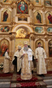 Всенощное бдение в храме в честь Покрова Пресвятой Богородицы города Саратова