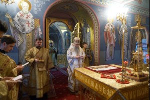 Божественная литургия в Свято-Троицком кафедральном соборе г. Саратова