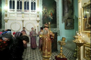 Всенощное бдение в храме в честь Сошествия Святого Духа г.Саратова
