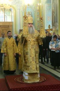 Божественная литургия в храме в честь Покрова Пресвятой Богородицы г. Саратова